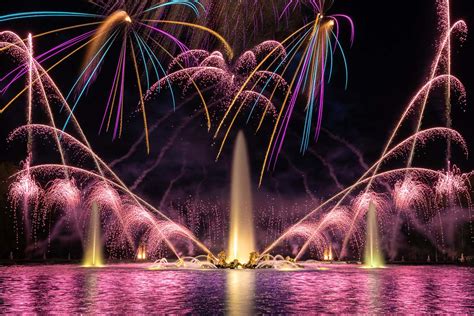 The Artistry of Magic Fountain Fireworks